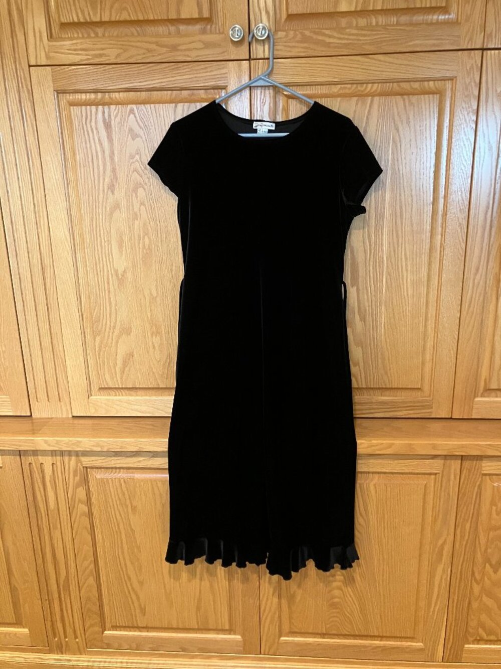 Black Velvet Women's Formal Dress Size S-M